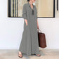 👗 50 % RABATT JUST NU! ✨ Lång enfärgad klänning med långa ärmar – minimalistisk design, mjukt tyg och perfekt för en stilren vardagslook 🌸